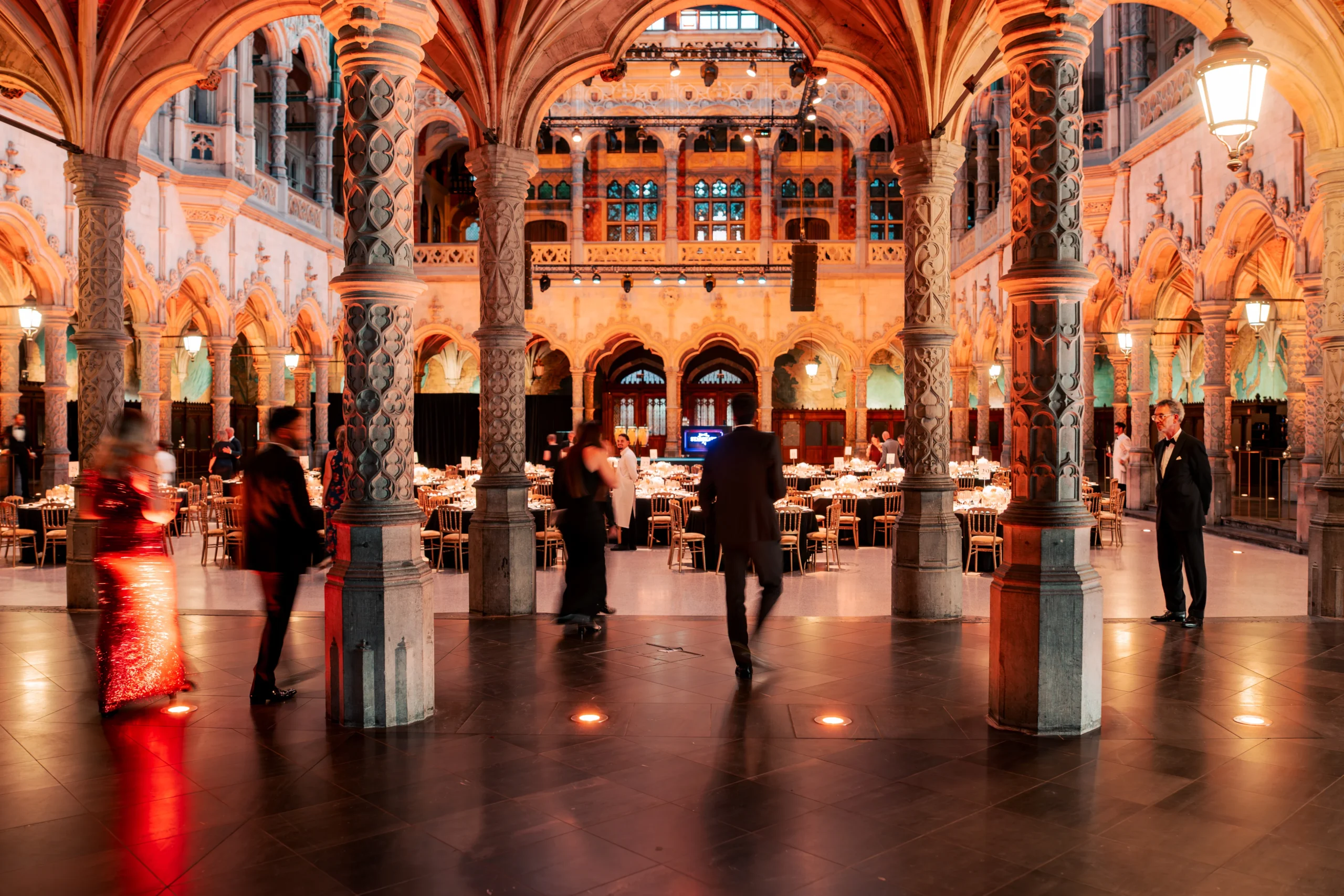 Anniversary 5 + Roterend